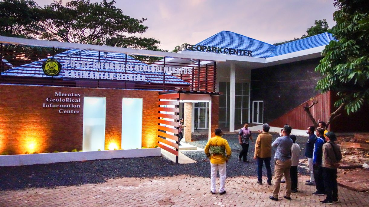 Pusat Informasi Geopark